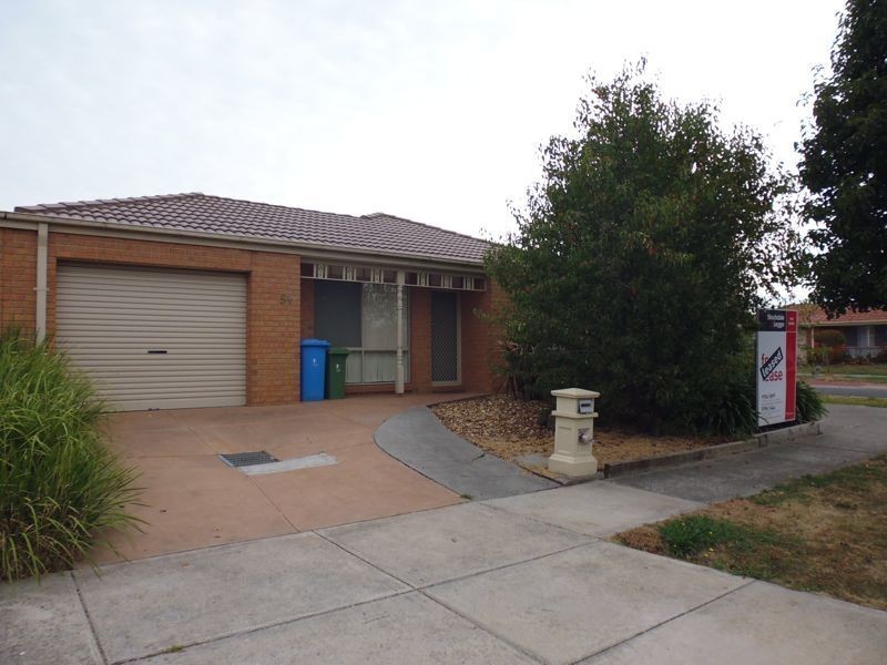 54 Cornwell Crescent, Cranbourne East VIC 3977