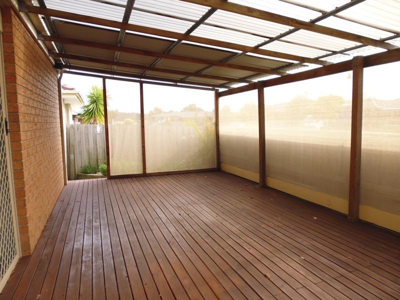 54 Cornwell Crescent, Cranbourne East VIC 3977