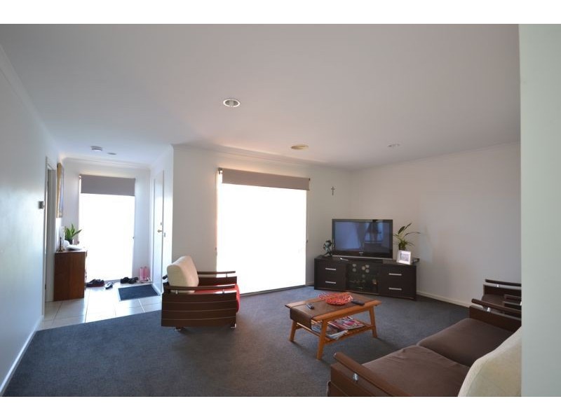 15 Kulkami Way, Cranbourne West VIC 3977