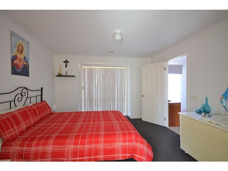 15 Kulkami Way, Cranbourne West VIC 3977
