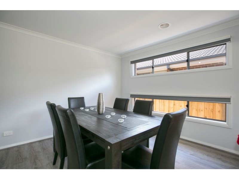 31 Barwon Street, Cranbourne East VIC 3977