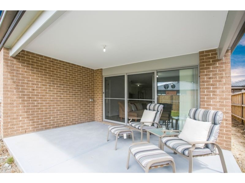31 Barwon Street, Cranbourne East VIC 3977