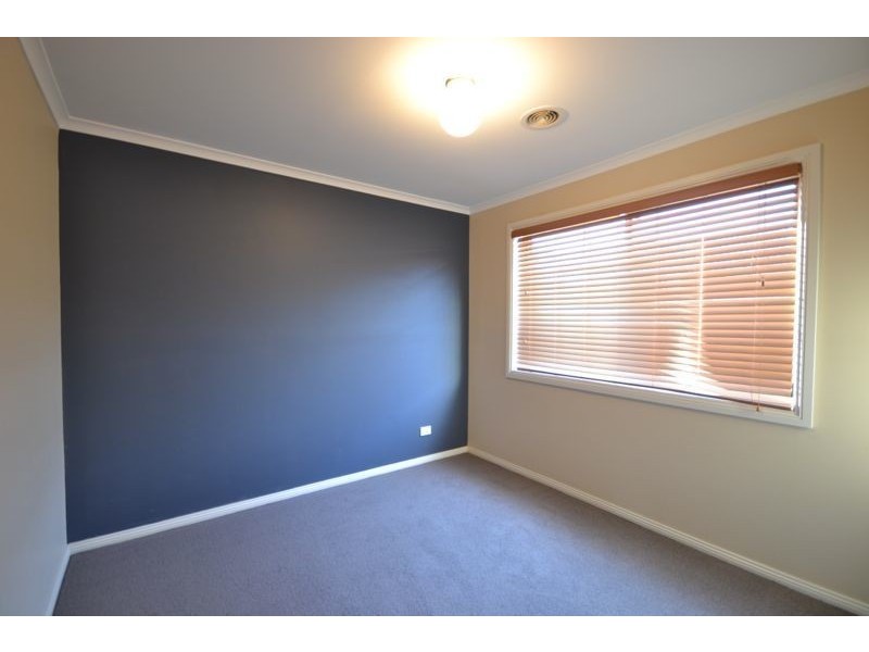 6  Fiscus Court, Cranbourne VIC 3977