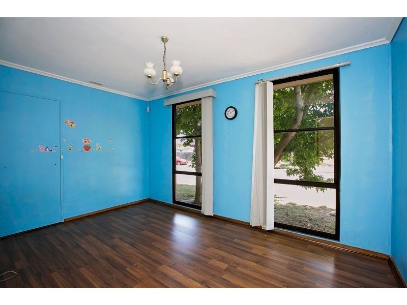 28 Valerie Drive, Cranbourne VIC 3977