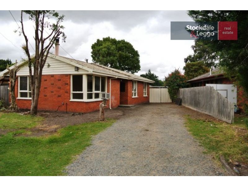 10 Fairbairn Road, Cranbourne VIC 3977