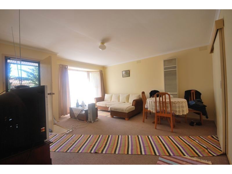 2/16 Stawell Street, Cranbourne VIC 3977