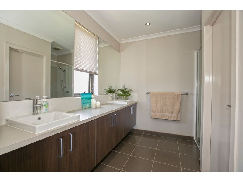 65 Everlasting Boulevard, Cranbourne West VIC 3977
