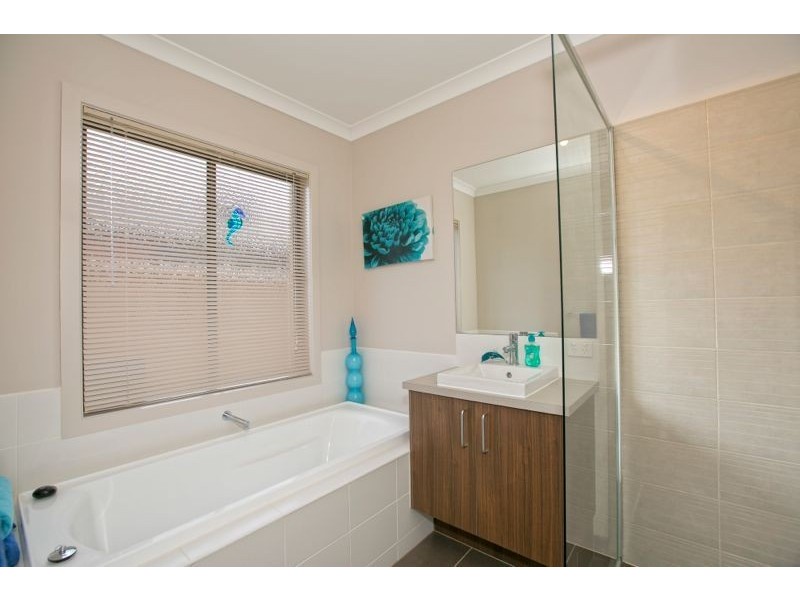 65 Everlasting Boulevard, Cranbourne West VIC 3977