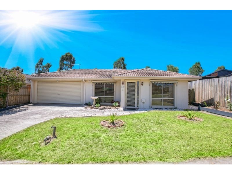 22 Broome Crescent, Cranbourne North VIC 3977