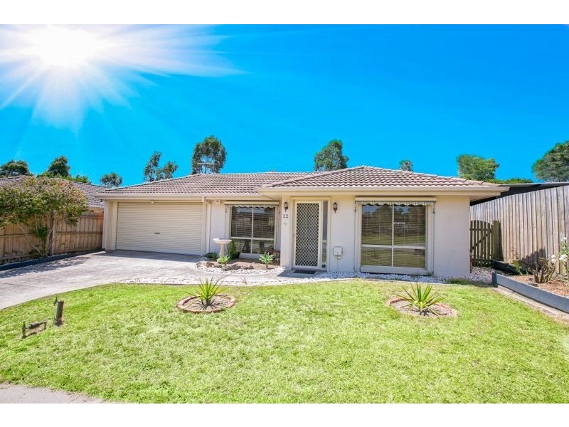 22 Broome Crescent, Cranbourne North VIC 3977