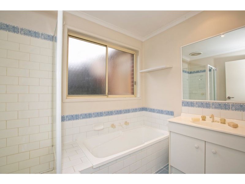 4 Millbank Place, Cranbourne VIC 3977