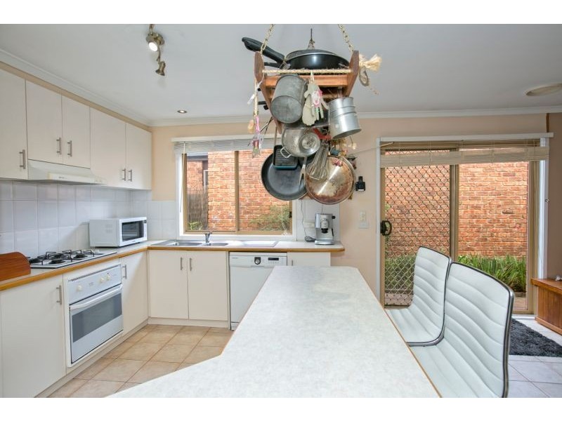 18 Bellarine Drive, Cranbourne VIC 3977