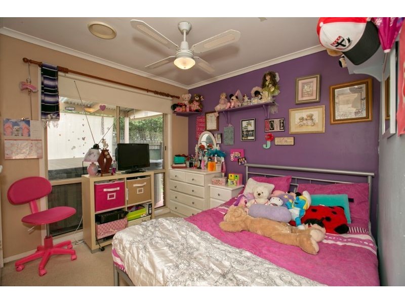 18 Bellarine Drive, Cranbourne VIC 3977