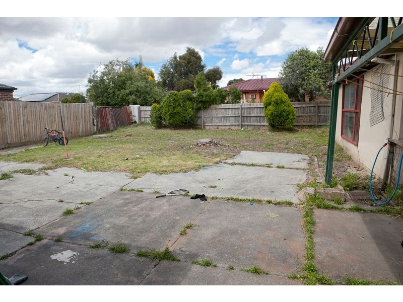 15 Shrives Road, Narre Warren VIC 3805