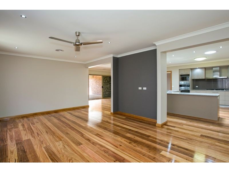 24 Bingham Rise, Lynbrook VIC 3975
