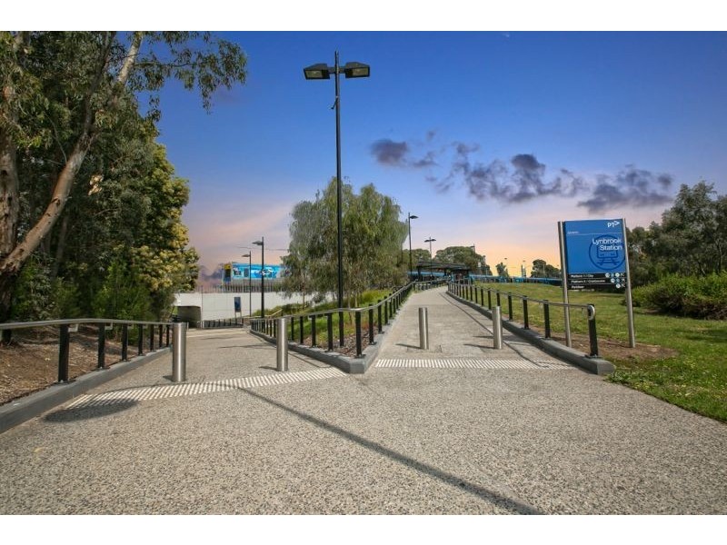 24 Bingham Rise, Lynbrook VIC 3975