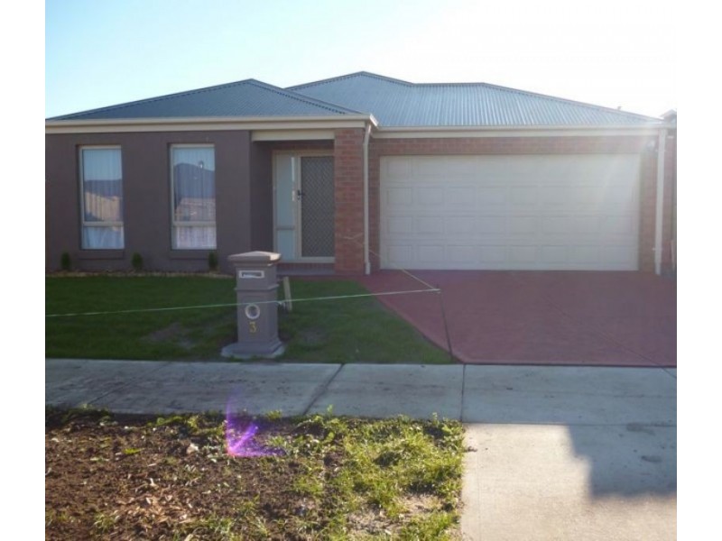 3 Princeton Place, Cranbourne West VIC 3977