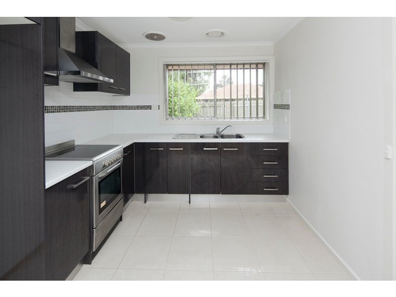 1/83 Clarendon Street, Cranbourne VIC 3977