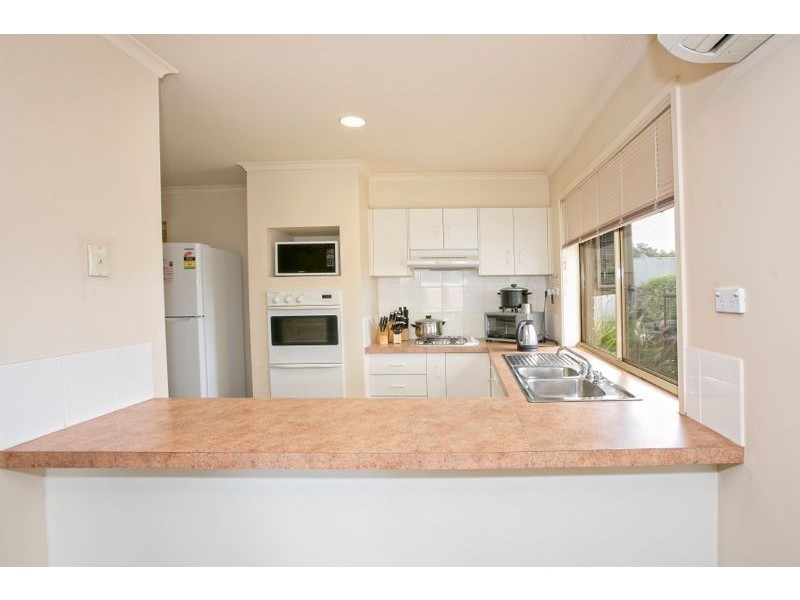 26 Comte Close, Cranbourne West VIC 3977