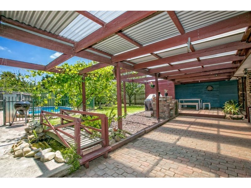 17 Bligh Close, Cranbourne North VIC 3977