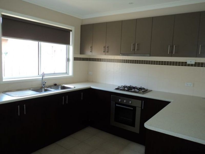 40 Jacinta Drive, Cranbourne West VIC 3977