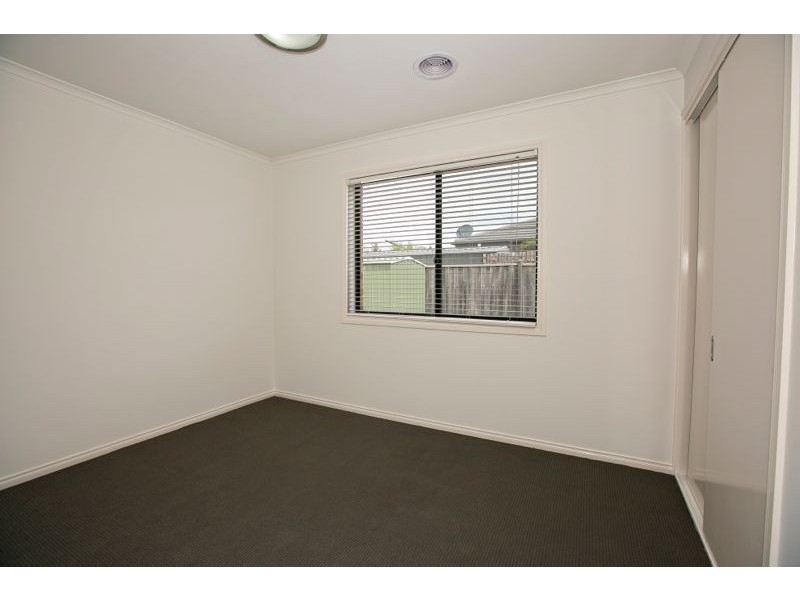 13 Mallett Grove, Lyndhurst VIC 3975