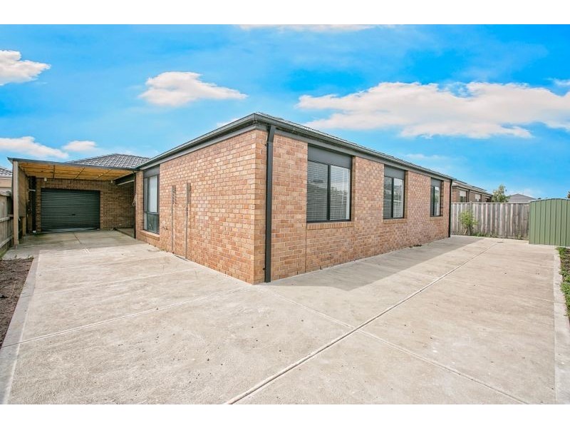 13 Mallett Grove, Lyndhurst VIC 3975