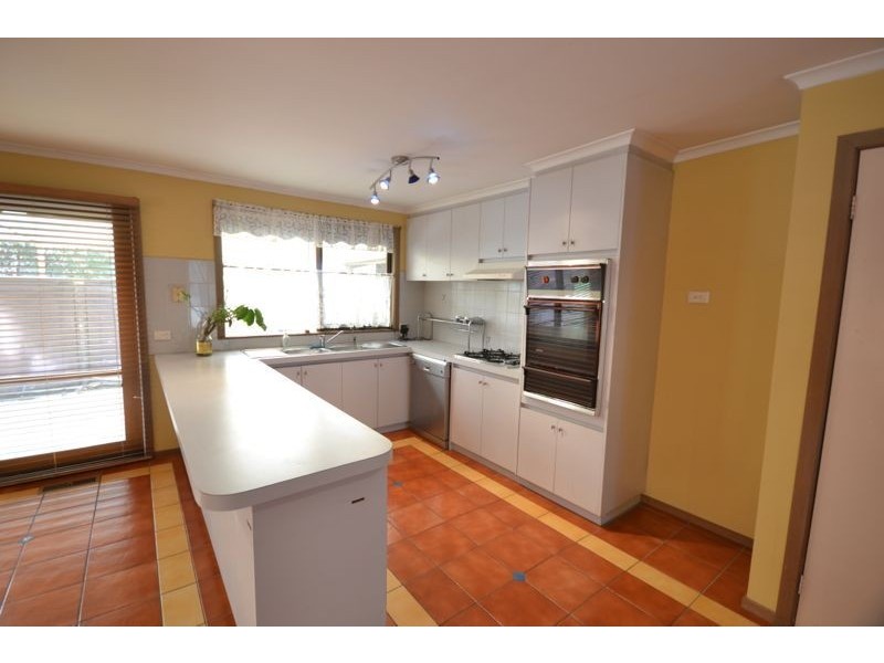 17 Peppercorn Court, Cranbourne North VIC 3977