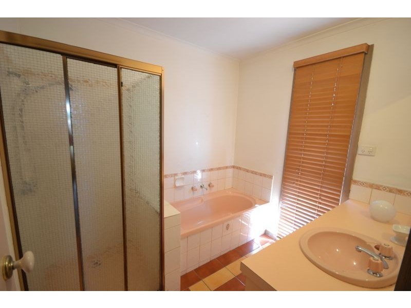 17 Peppercorn Court, Cranbourne North VIC 3977