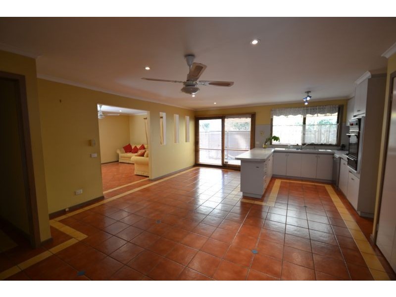 17 Peppercorn Court, Cranbourne North VIC 3977