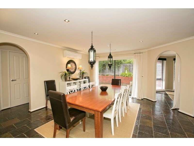 29 ELLENVALE DRIVE, Narre Warren VIC 3805