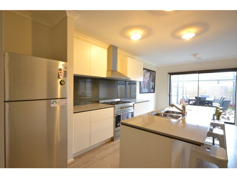 56 Green Gully Road, Clyde VIC 3978