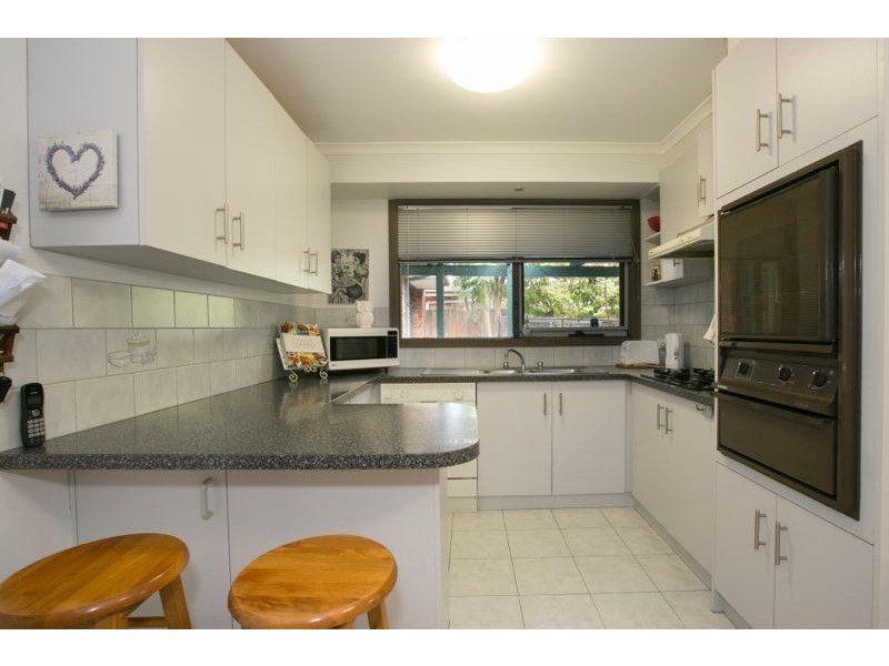 11 Frances Crescent, Cranbourne North VIC 3977