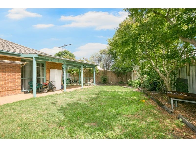 11 Frances Crescent, Cranbourne North VIC 3977