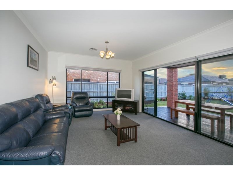 5 Colendy Close, Lyndhurst VIC 3975