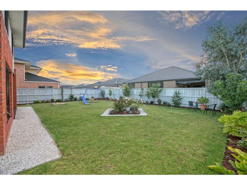 5 Colendy Close, Lyndhurst VIC 3975