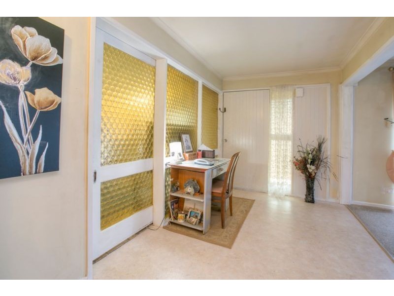 15 Loch Street, Cranbourne VIC 3977