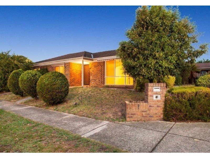 55 Waverley Park Drive, Cranbourne North VIC 3977