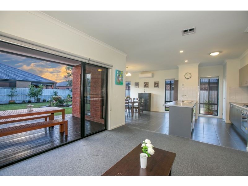 5 Colendy Close, Lyndhurst VIC 3975