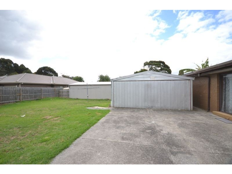 11 Marklin Street, Cranbourne VIC 3977