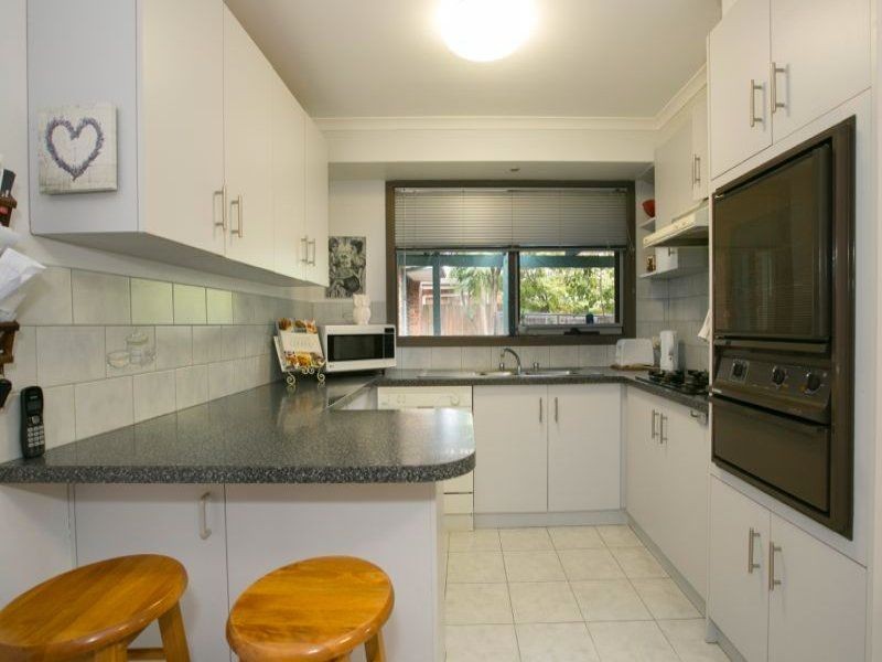 11 Frances Crescent, Cranbourne North VIC 3977