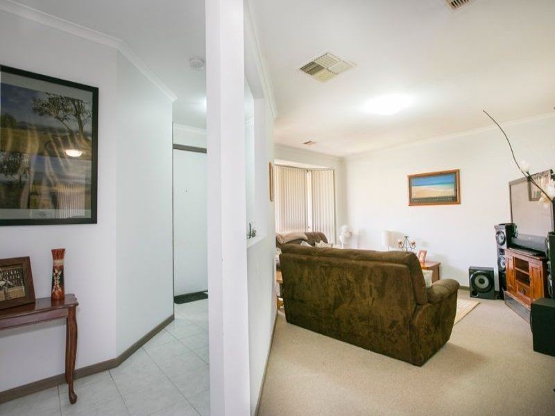 11 Frances Crescent, Cranbourne North VIC 3977