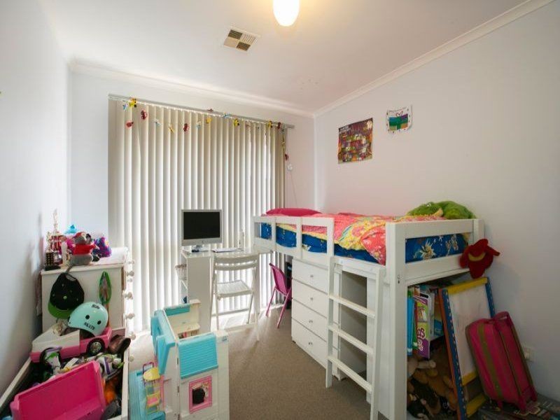 11 Frances Crescent, Cranbourne North VIC 3977