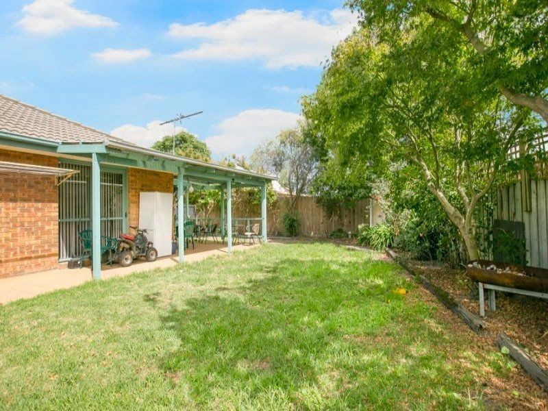 11 Frances Crescent, Cranbourne North VIC 3977