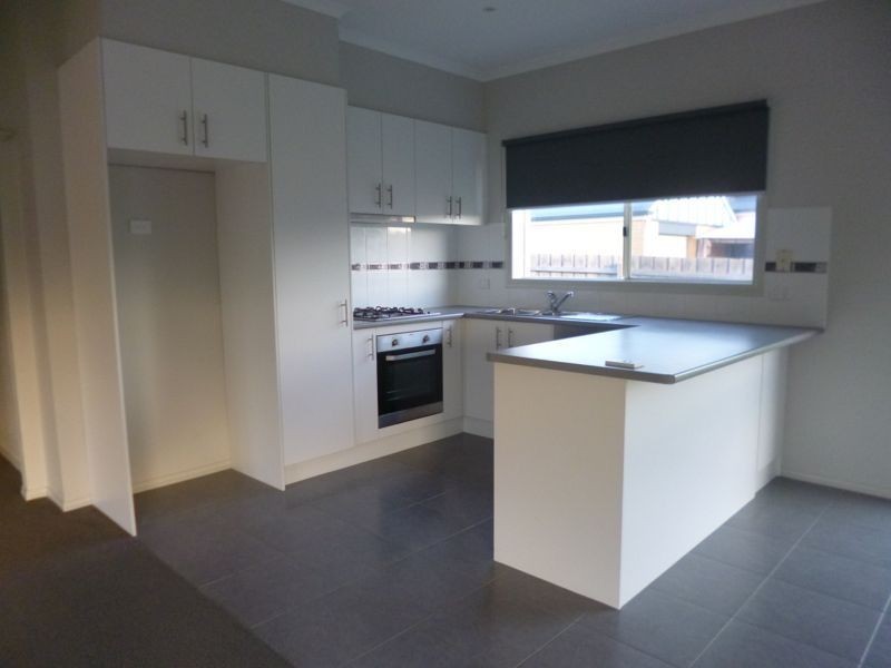 29 Clifford Drive, Drouin VIC 3818