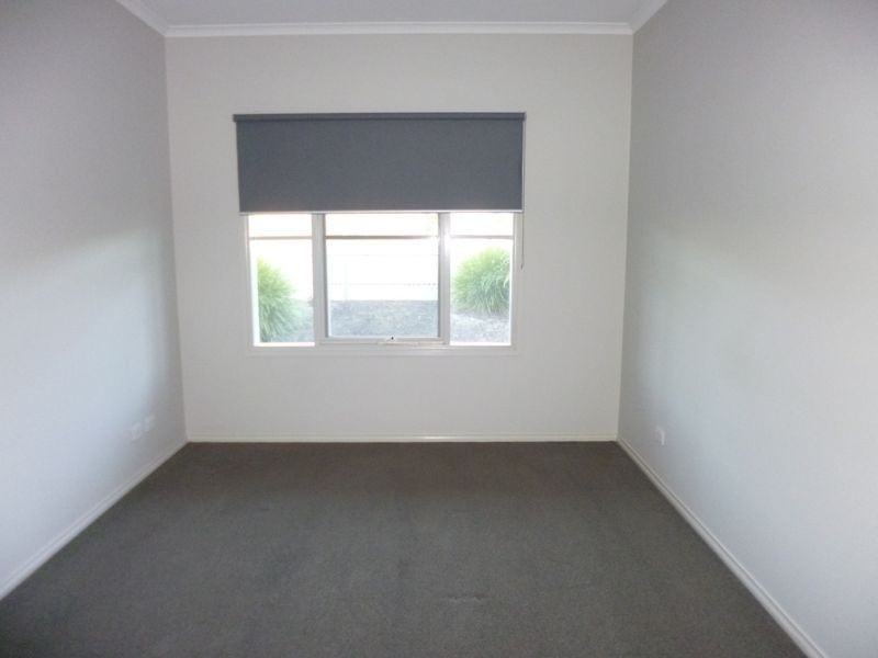 29 Clifford Drive, Drouin VIC 3818