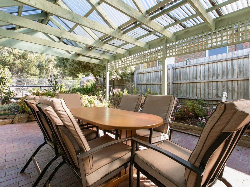 15 Foxglove Court, Cranbourne North VIC 3977