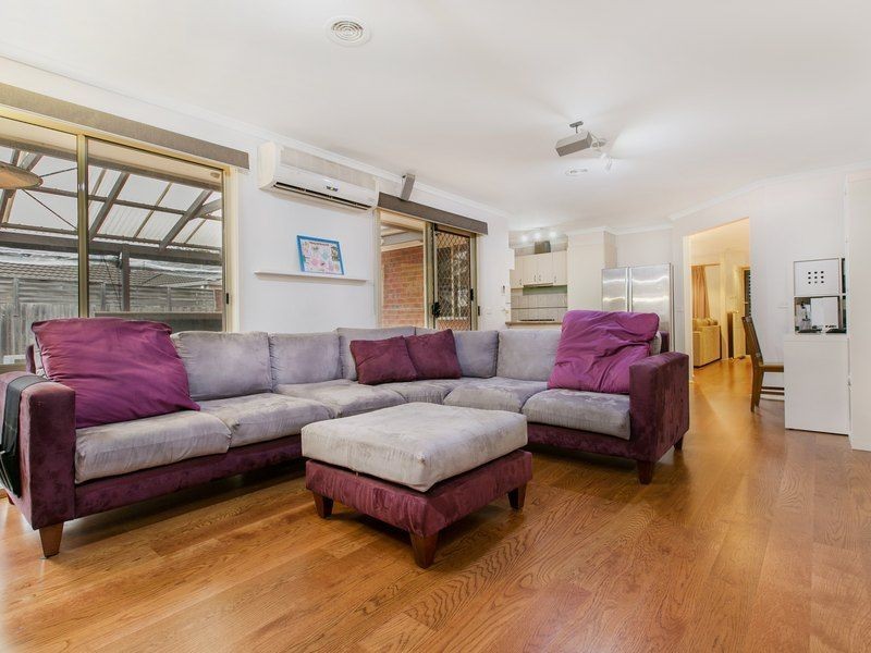 29 Linda Drive, Cranbourne West VIC 3977