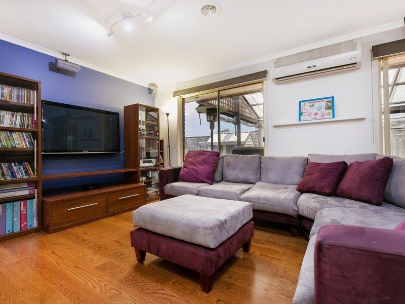 29 Linda Drive, Cranbourne West VIC 3977