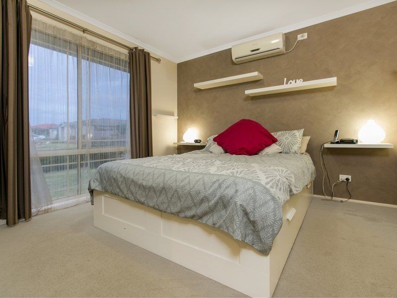 29 Linda Drive, Cranbourne West VIC 3977